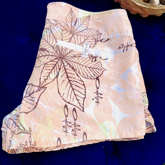 Oakley Boardshorts - Picture 4 of 6